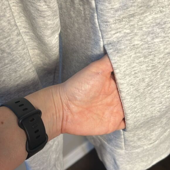 Fabletics Light Heather Gray "Zaylee" Funnel Neck Tunic Sweatshirt sz S - Picture 7 of 9